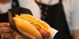 У квітні стартують продажі хот-догів з копченим гороховим «м’ясом»