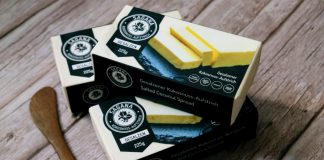 Масло масляне. З кокосової олії створили замінник столового масла для веганів