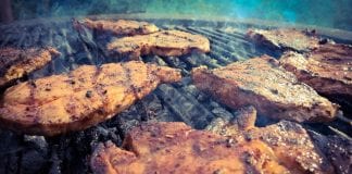 За сім років гамбургери на клітинній основі здешевшали у 28 000 разів