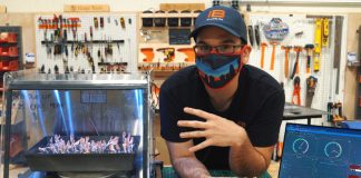 Створили смарт-камеру, яка вирощує вдома гриби та повідомляє про це на e-mail