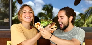 Американський стартап створив м’ясо із м’якоті фруктів кеш’ю, що завжди йшла у відходи