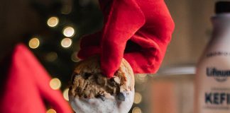 Виробник кефіру створив напої з грибів, що зменшують тривожність та піднімають настрій