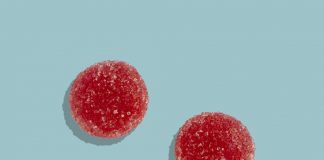 Веганські жуйки з малиною та коноплею усувають проблеми зі сном і біль у суглобах