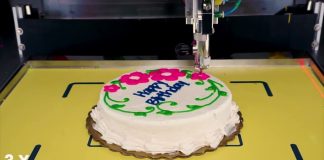 Почалися тести недорогого робота, який друкує персоналізовані торти