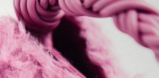 Хутро з кропиви — у Копенгагені показали нові рослинні тренди моди