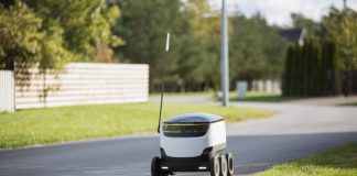 Революція в доставці їжі за допомогою роботів та автономних автомобілей
