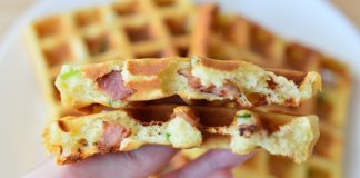 Родина військового пече на Сумщині бельгійські вафлі з українським салом