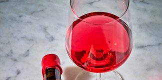 Відомий виробник піци створив до свят вино із помідорів