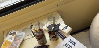 Укрзалізниця запускає продаж обідів у поїздах